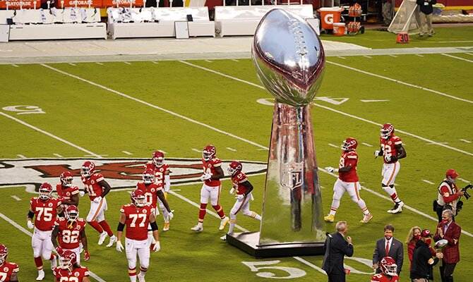 Apuesta al Super Bowl 55 donde se enfrentarán los Kansas City Chiefs y los Tampa Bay Buccaneers