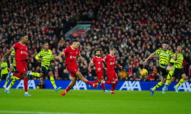 Trent Alexander-Arnold del Liverpool en partido contra Arsenal