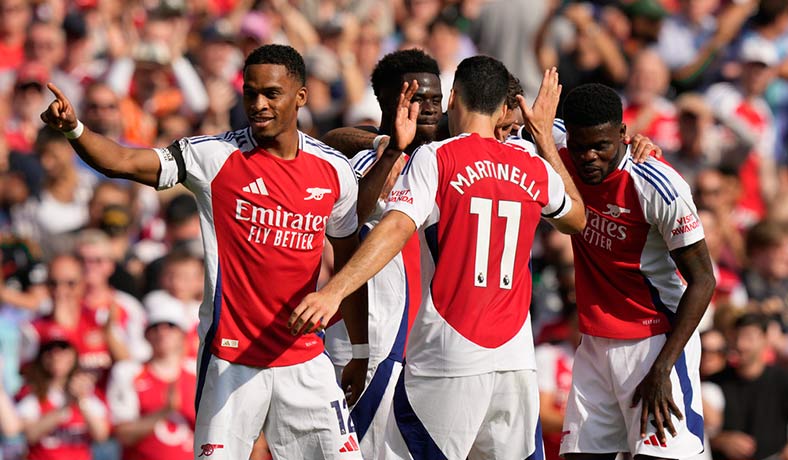 Duelo de líderes e invictos en la Premier: Mejores picks de Arsenal vs Brighton