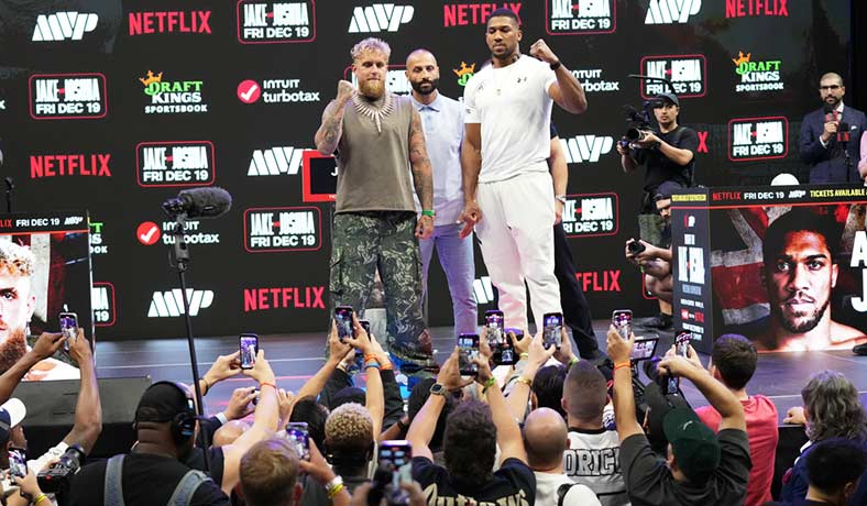 Jake Paul y Anthony Joshua en la presentación de su combate