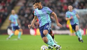 Duelo por la recuperación en la Premier: Pronósticos de Newcastle vs Arsenal