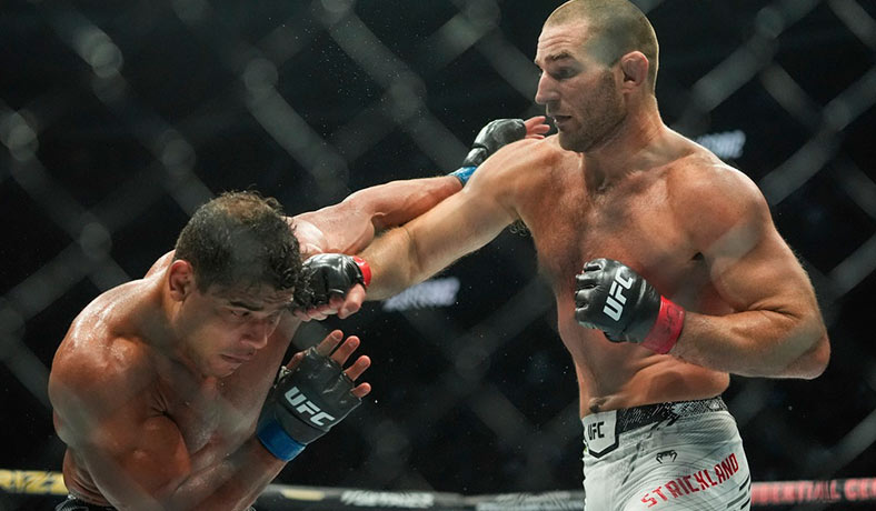 Sean Strickland en acción ante Paulo Costa en UFC 312