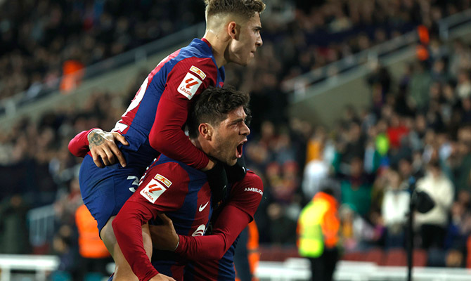 Sergi Roberto celebra un gol del Barcelona en La Liga