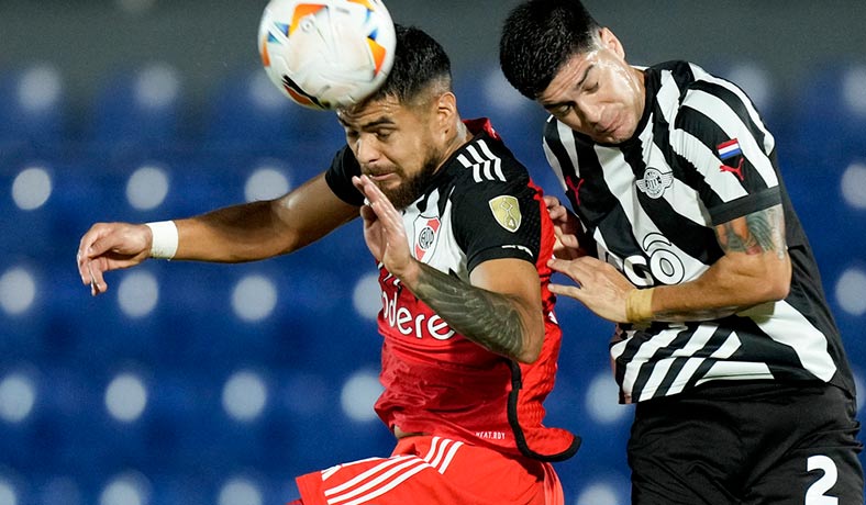 Paulo Diaz de River ante Ivan Ramirez de Libertad